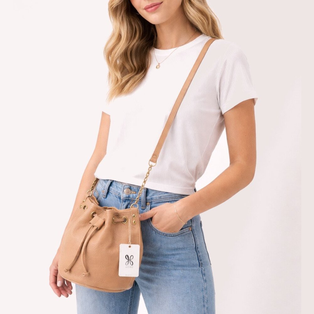 HOBO Pier Bucket Bag Crossbody – Sandstorm NWT + Dust Bag - Picture 3 of 10